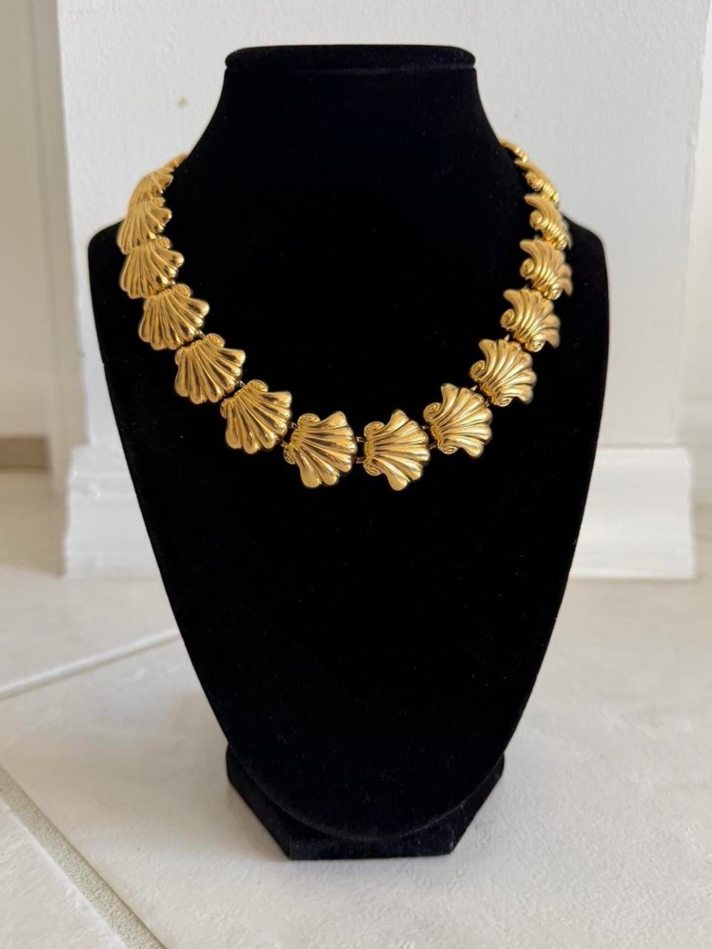 Vintage Gold Shell-Link Statement Necklace - Women Jewelry